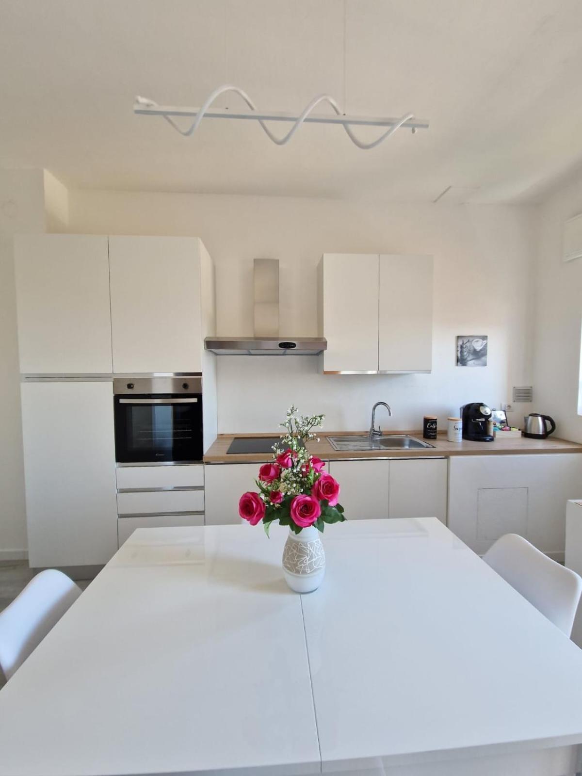 Residenza Luigio Apartman Verbania Kültér fotó